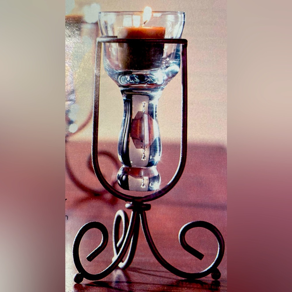 ***BELMONT Candleholder/Vase.